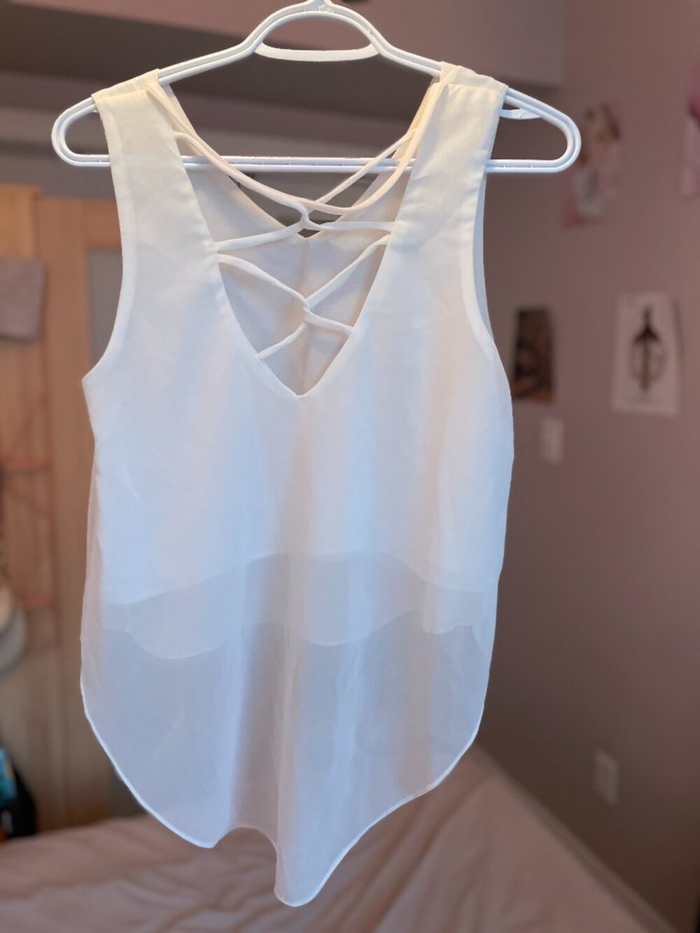 Chic Tank - Picture 2 of 2